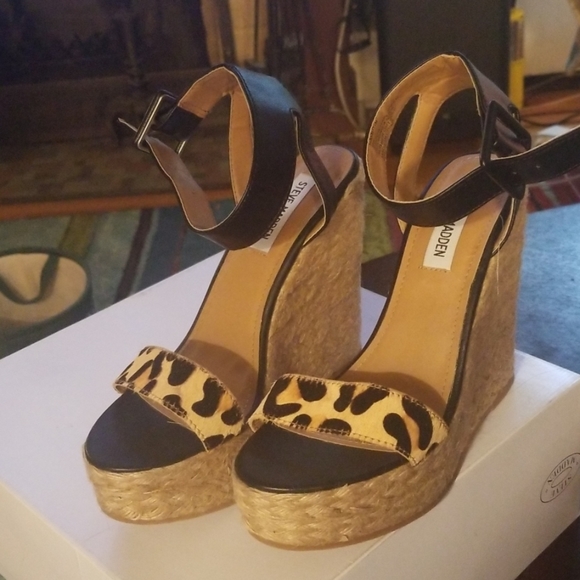 Steve Madden Shoes - NEVER WORN HIGH WEDGE SANDALS